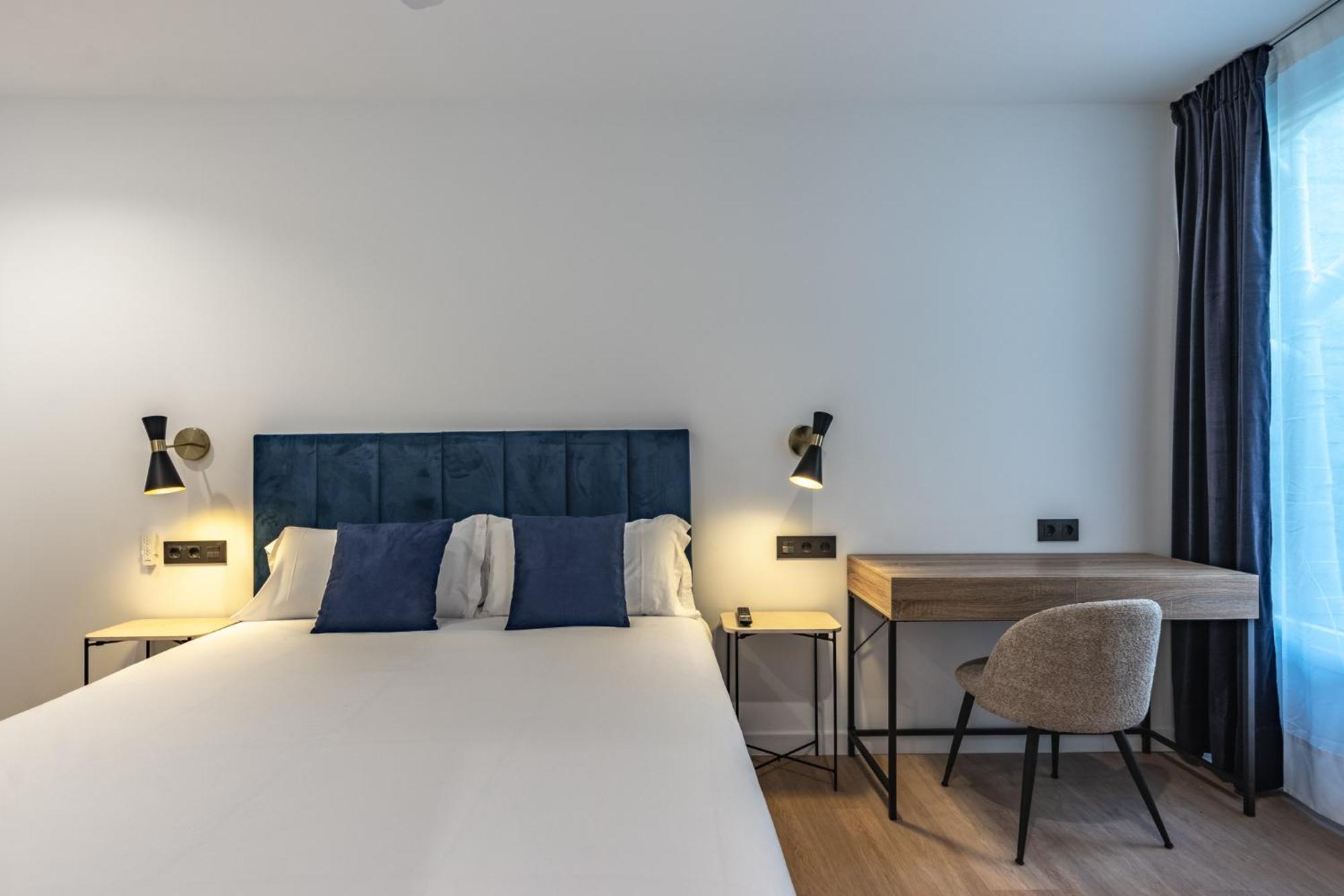 Arenal Suites Bilbao Room photo