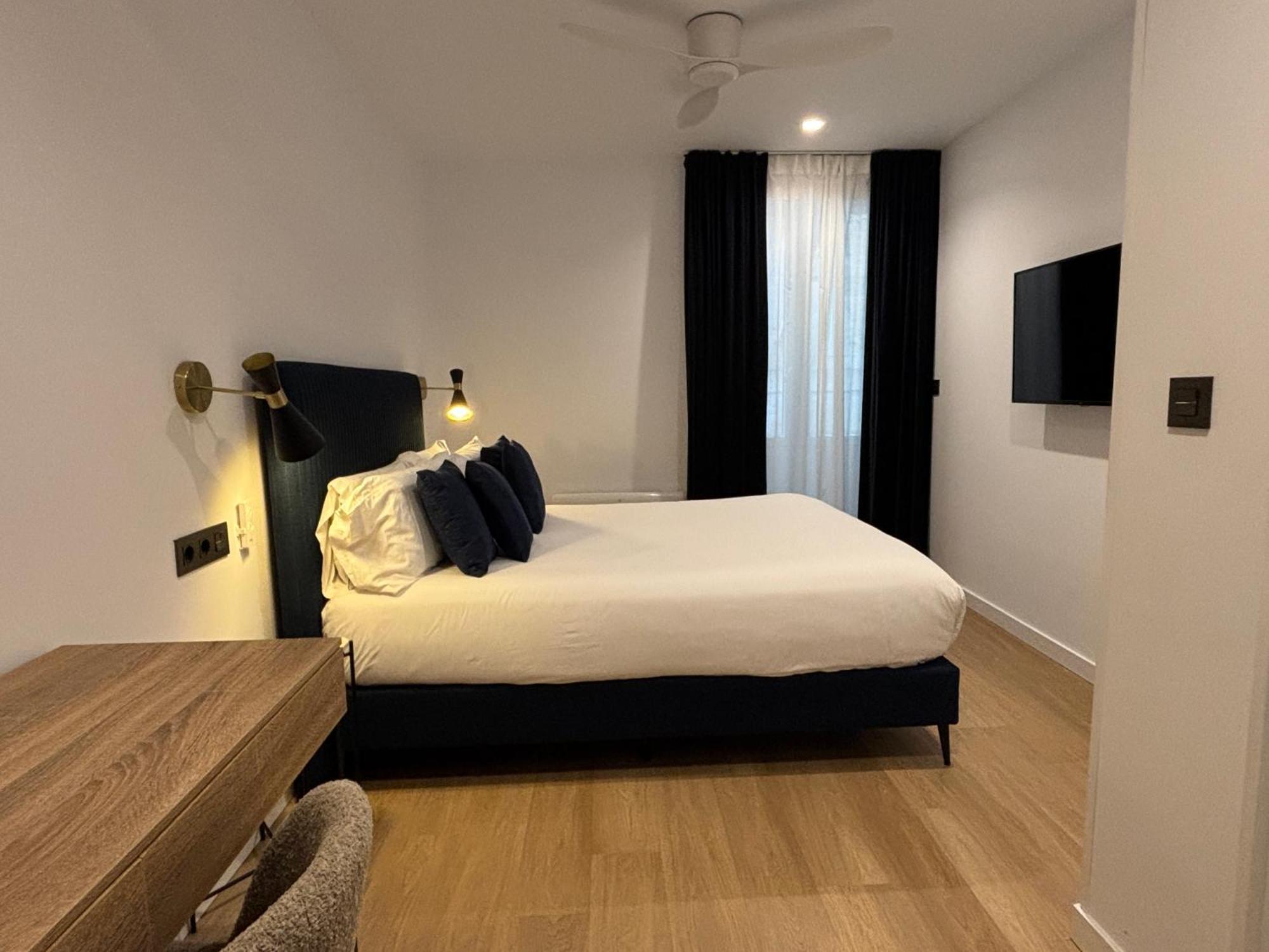 Arenal Suites Bilbao Room photo